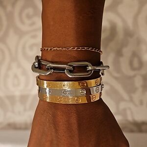 SILVER CHUNKY LINK CHAIN BRACELET COSTUME JEWELRY